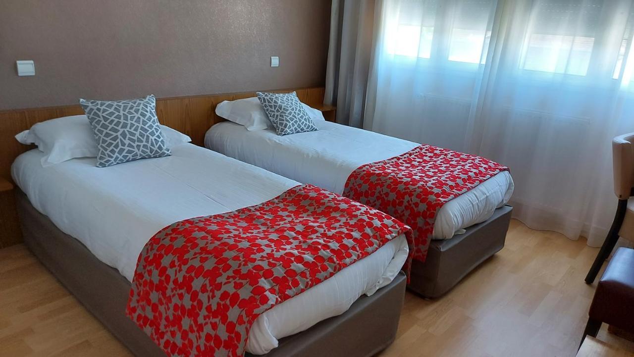 Hotel Brun Saint-Lattier Esterno foto