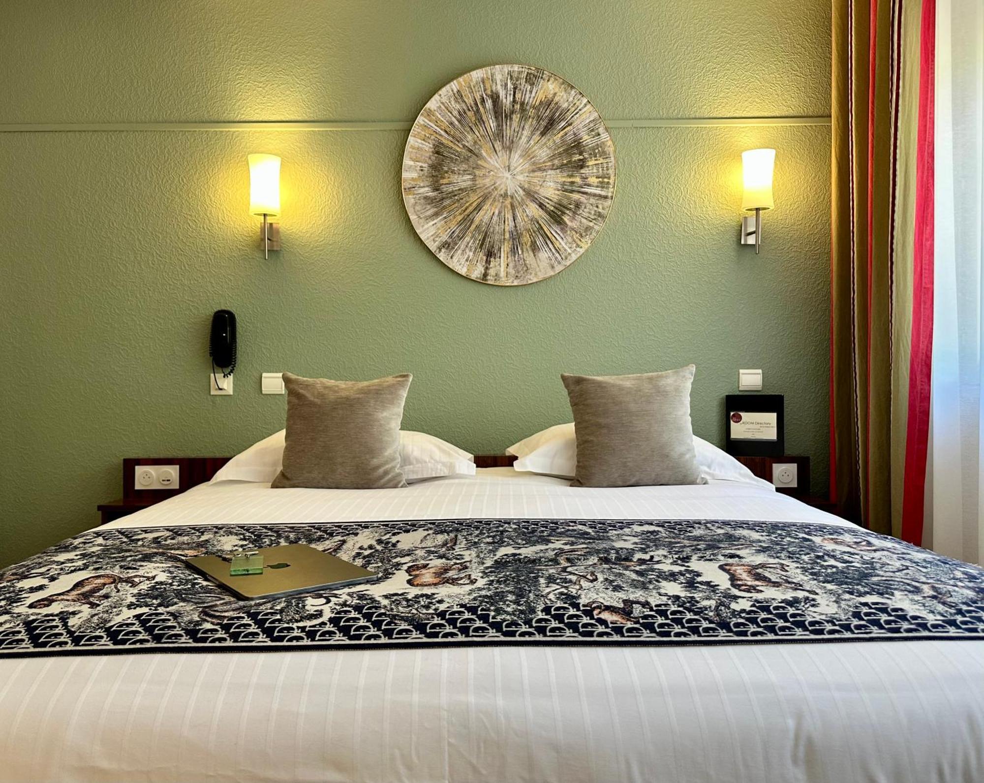 Hotel Brun Saint-Lattier Esterno foto