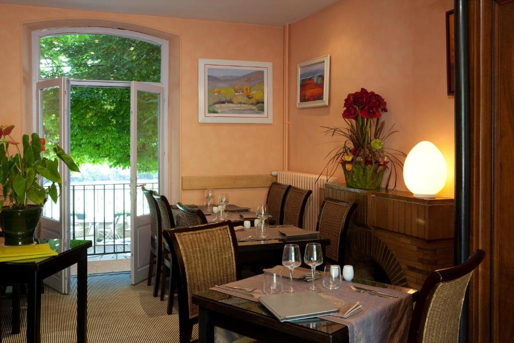 Hotel Brun Saint-Lattier Esterno foto